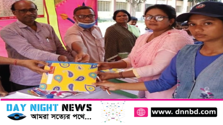 ফুলবাড়ীতে মানবাধিকার সপ্তাহ উপলক্ষে প্রতিযোগিতা ও পুরস্কার বিতরণ