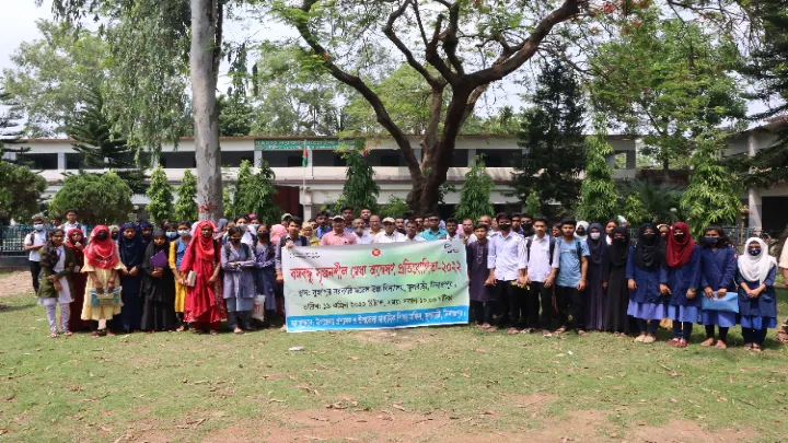 ফুলবাড়ীতে দিনব্যাপী বঙ্গবন্ধু সৃজনশীল মেধা অন্বেষণ অনুষ্ঠিত