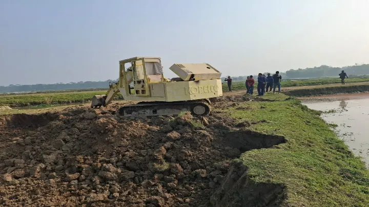 বিশ্বনাথে,  পতিত ও কৃষিজমির,  মাটি কাটায় জরিমানা 