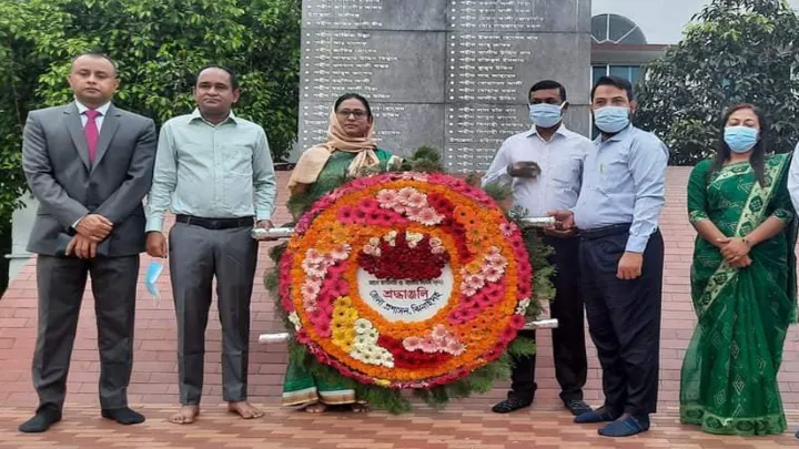 ঝিনাইদহে বর্ণাঢ্য আয়োজনের মধ্য দিয়ে মহান স্বাধীনতা  দিবস পালিত